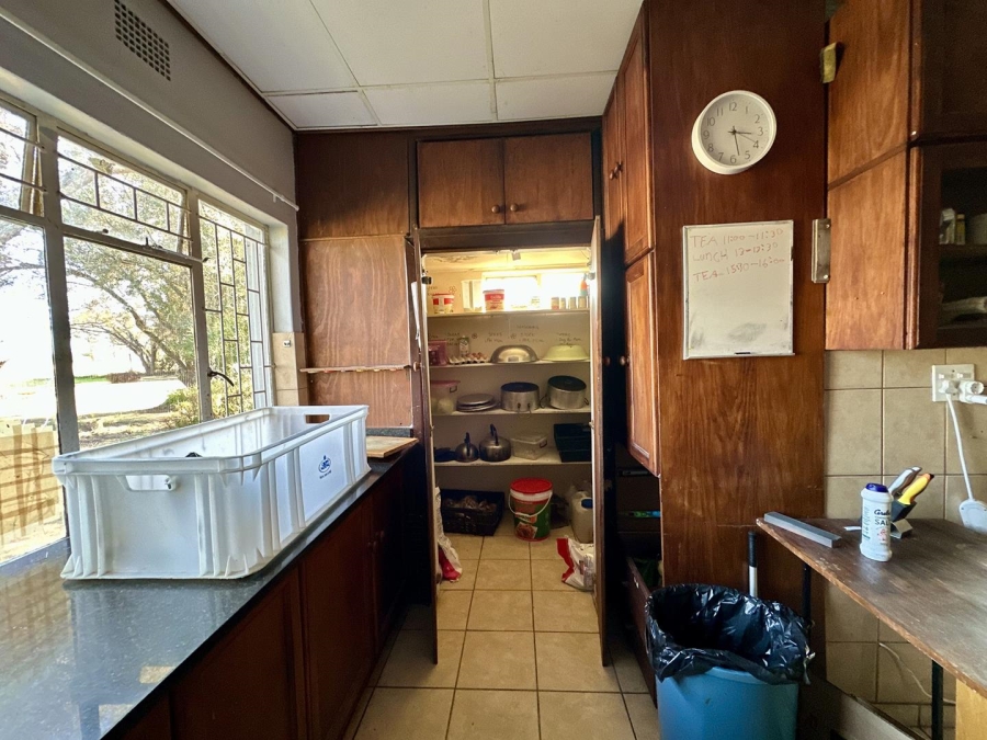 9 Bedroom Property for Sale in Bloemspruit Free State